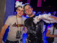 Die große Schaum- und Poolparty