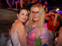 Die große Schaum- und Poolparty