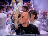 Die große Schaum- und Poolparty