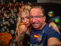 Die große Schaum- und Poolparty