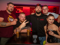 Die große Schaum- und Poolparty