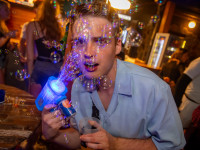 Die große Schaum- und Poolparty