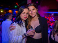 Die große Schaum- und Poolparty