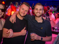 Die große Schaum- und Poolparty