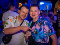 Die große Schaum- und Poolparty