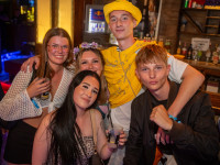 Die große Schaum- und Poolparty