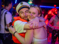 Die große Schaum- und Poolparty