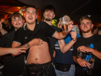 Die große Schaum- und Poolparty