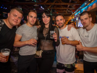 Die große Schaum- und Poolparty