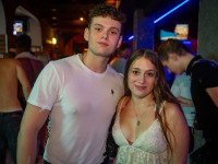 Die große Schaum- und Poolparty