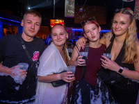 Die große Schaum- und Poolparty