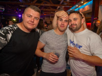 Die große Schaum- und Poolparty