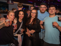 Die große Schaum- und Poolparty