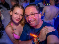 Die große Schaum- und Poolparty