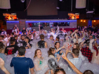 Die große Schaum- und Poolparty