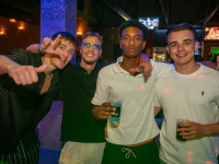 Die große Schaum- und Poolparty