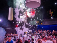 Die große Schaum- und Poolparty