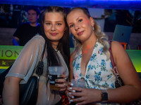 Die große Schaum- und Poolparty