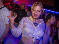 Die große Schaum- und Poolparty