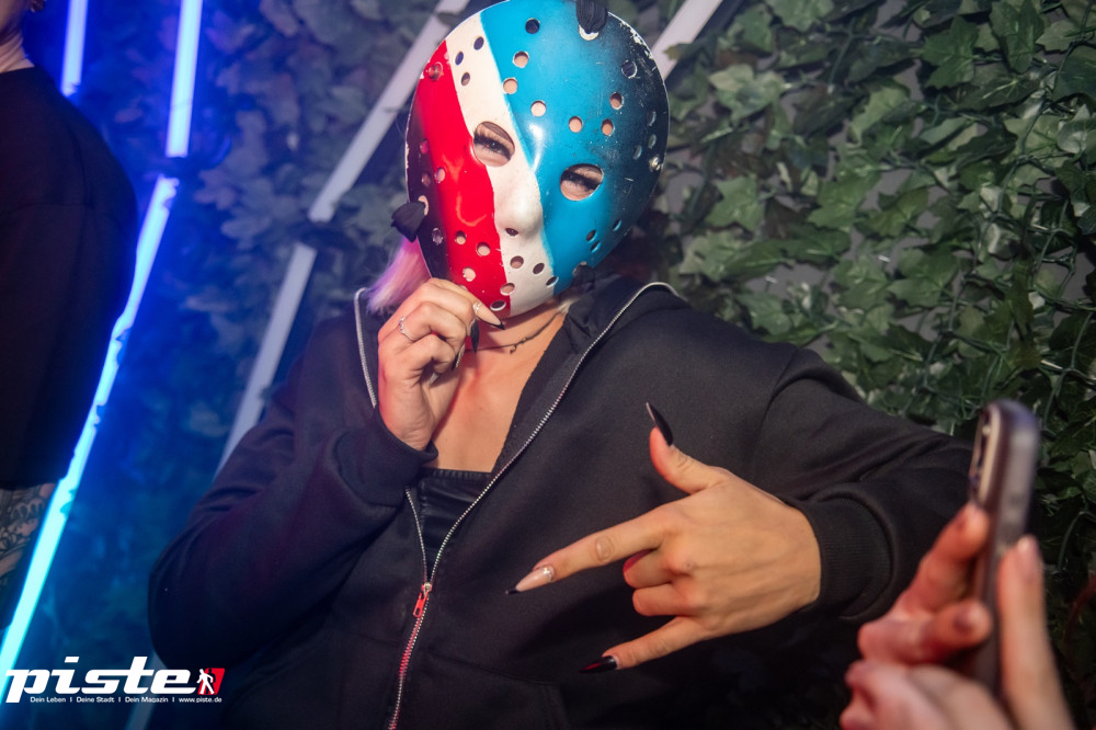 Houserasten Summer Closing