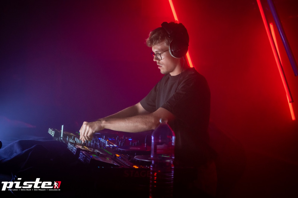 Houserasten Summer Closing