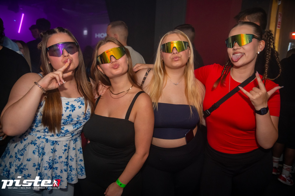 Houserasten Summer Closing