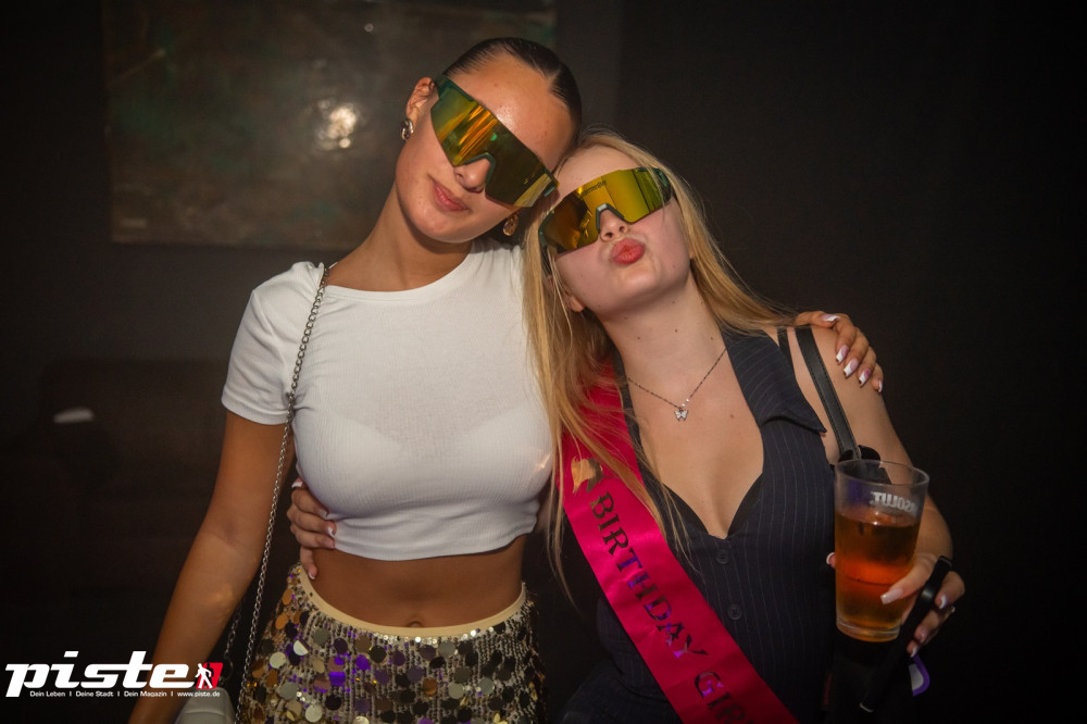 Houserasten Summer Closing