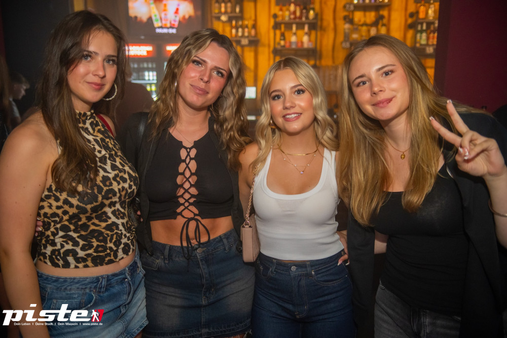 Houserasten Summer Closing