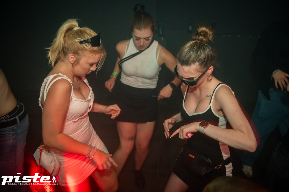 Houserasten Summer Closing