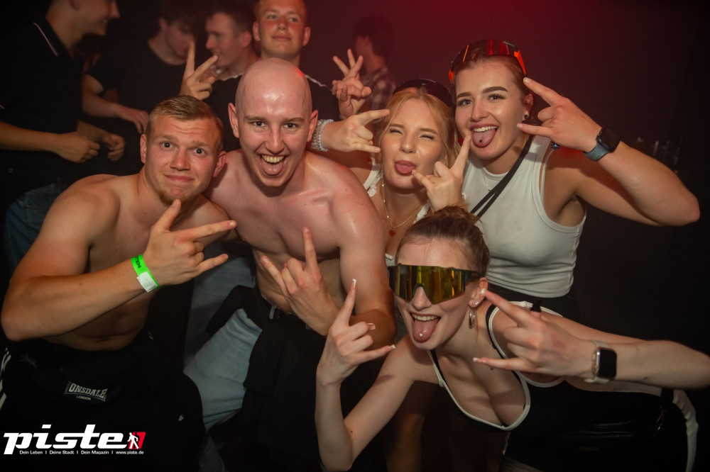 Houserasten Summer Closing