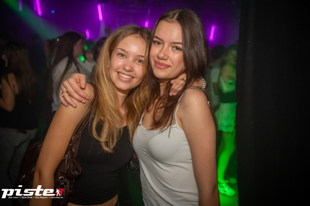 Houserasten Summer Closing