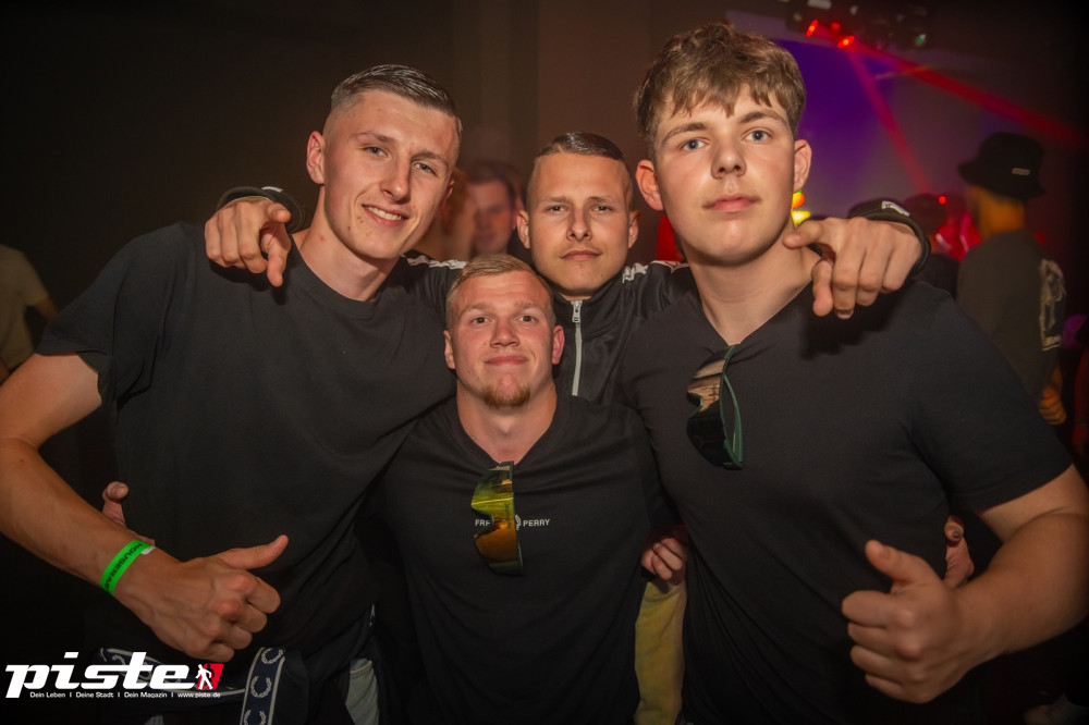 Houserasten Summer Closing