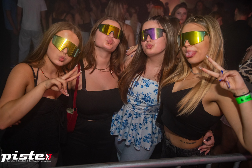 Houserasten Summer Closing