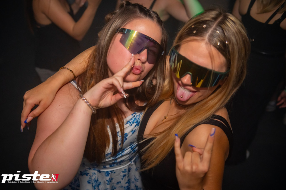 Houserasten Summer Closing