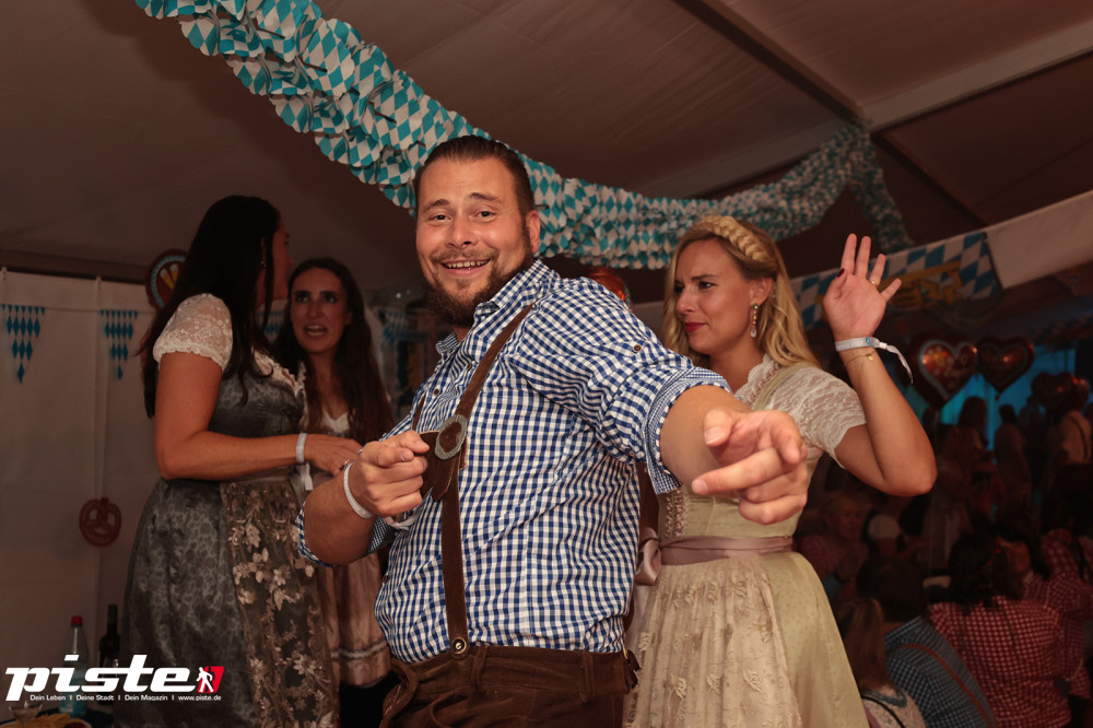 4. Nienhäger Festwiesn