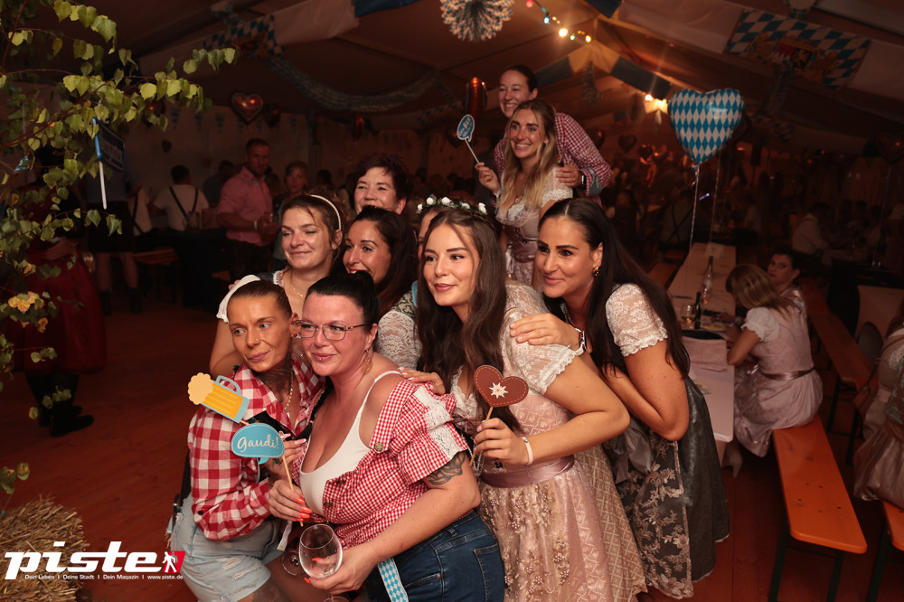 4. Nienhäger Festwiesn