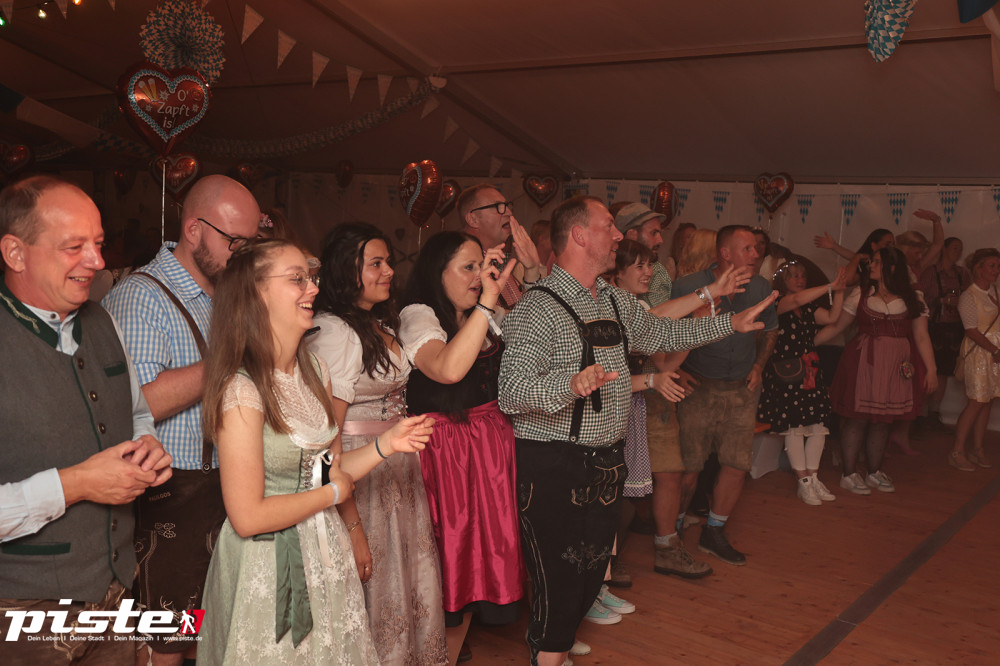 4. Nienhäger Festwiesn