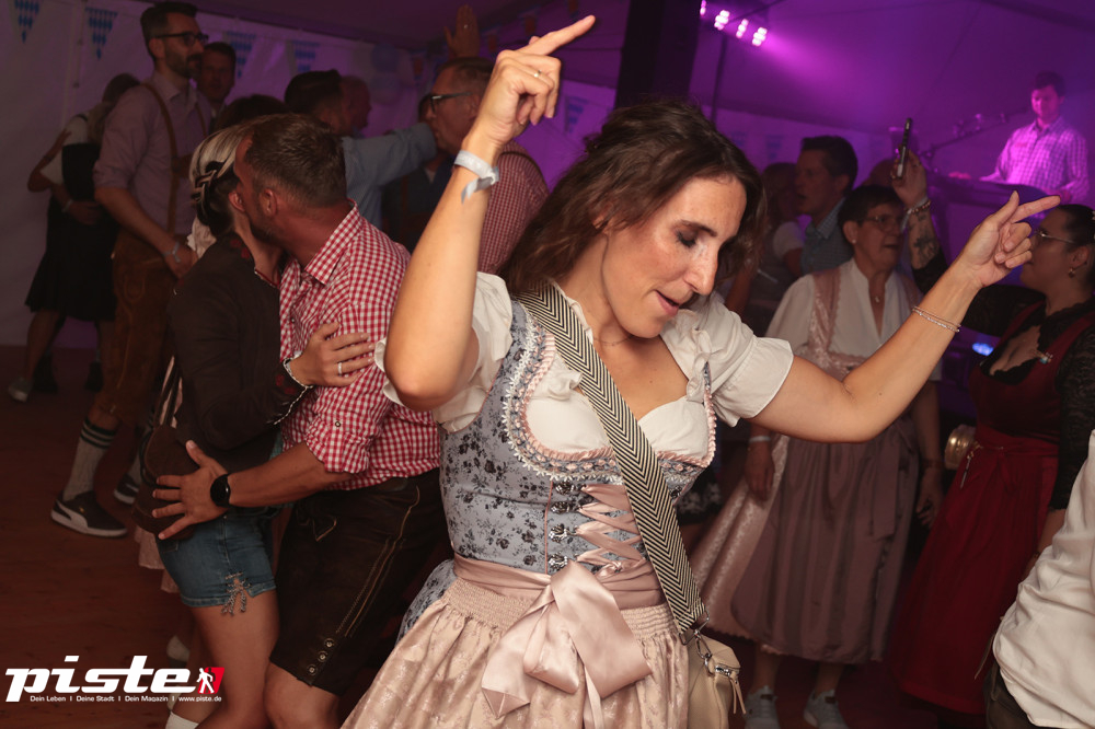 4. Nienhäger Festwiesn