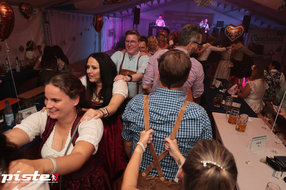 4. Nienhäger Festwiesn