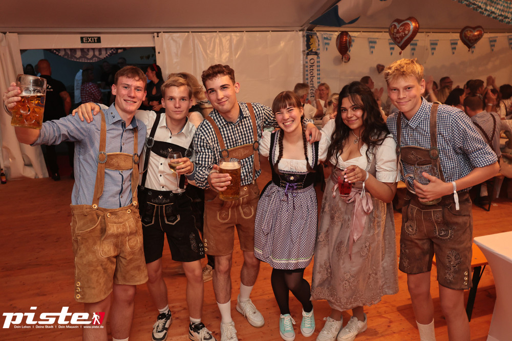 4. Nienhäger Festwiesn