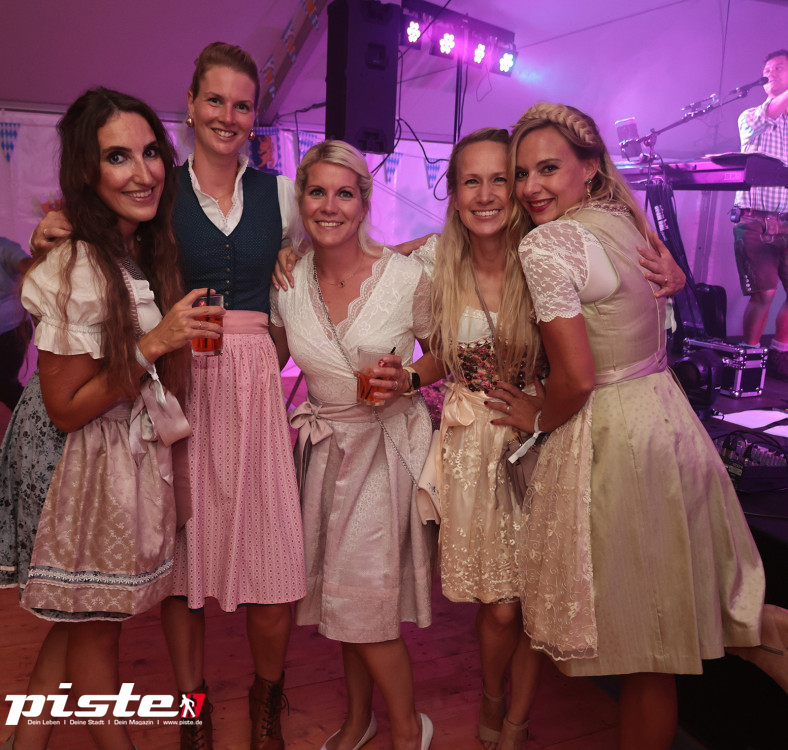 4. Nienhäger Festwiesn