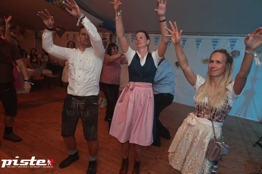 4. Nienhäger Festwiesn