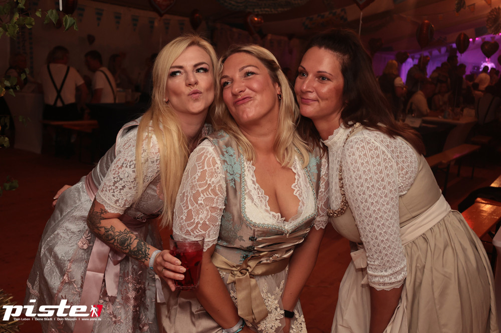 4. Nienhäger Festwiesn