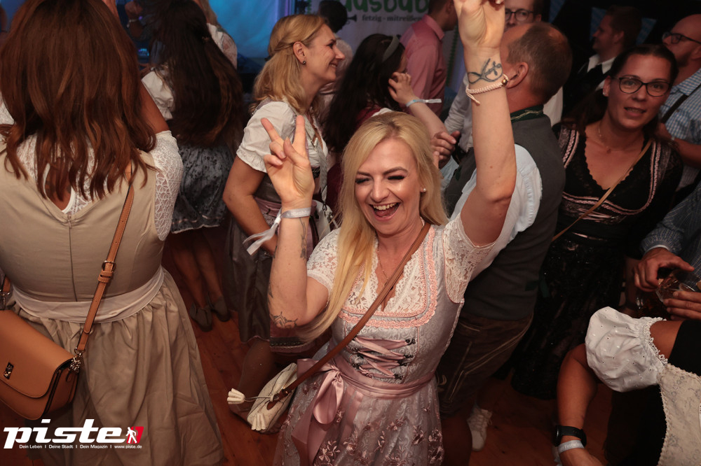 4. Nienhäger Festwiesn