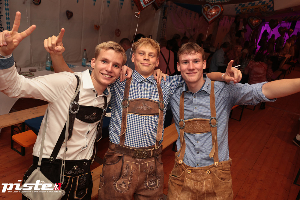 4. Nienhäger Festwiesn