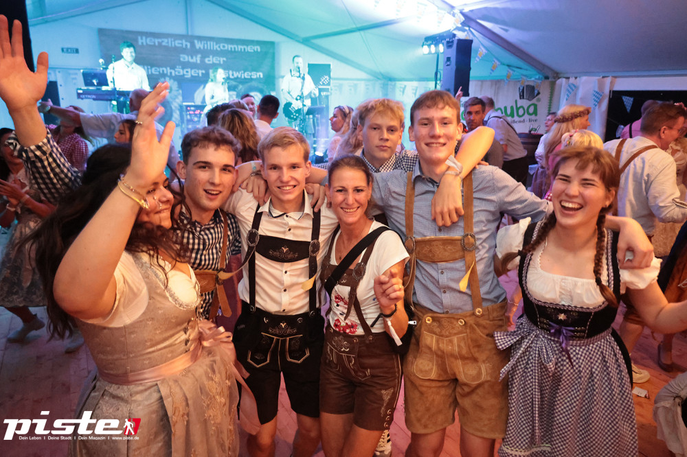 4. Nienhäger Festwiesn