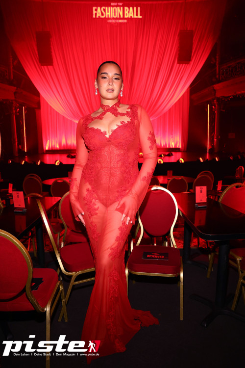 About You Fashion Ball: Front Row