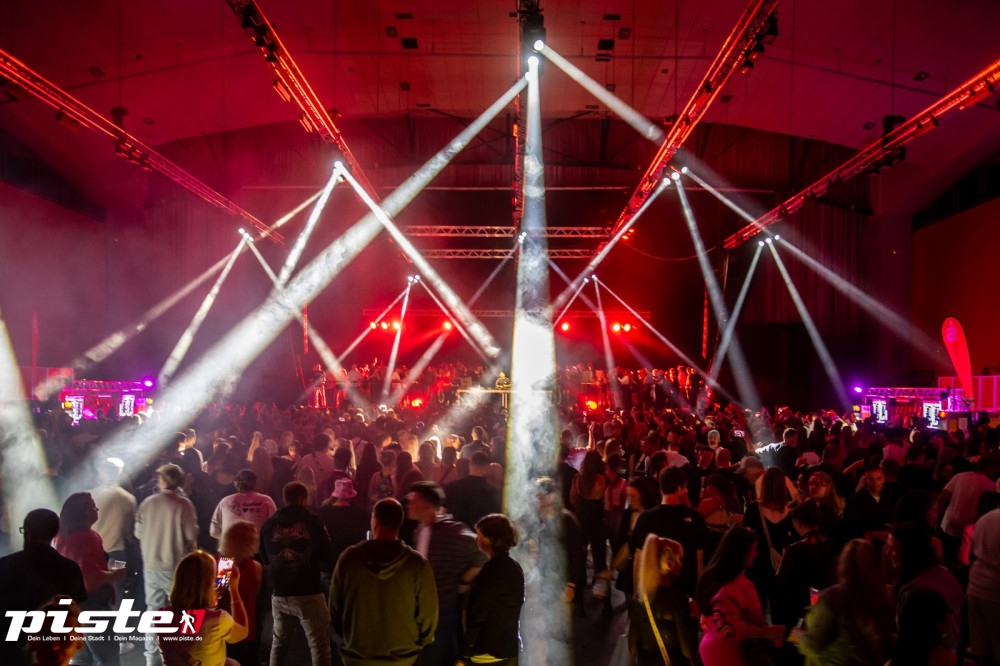 Und drinnen tanzt der Bär Galerie 1