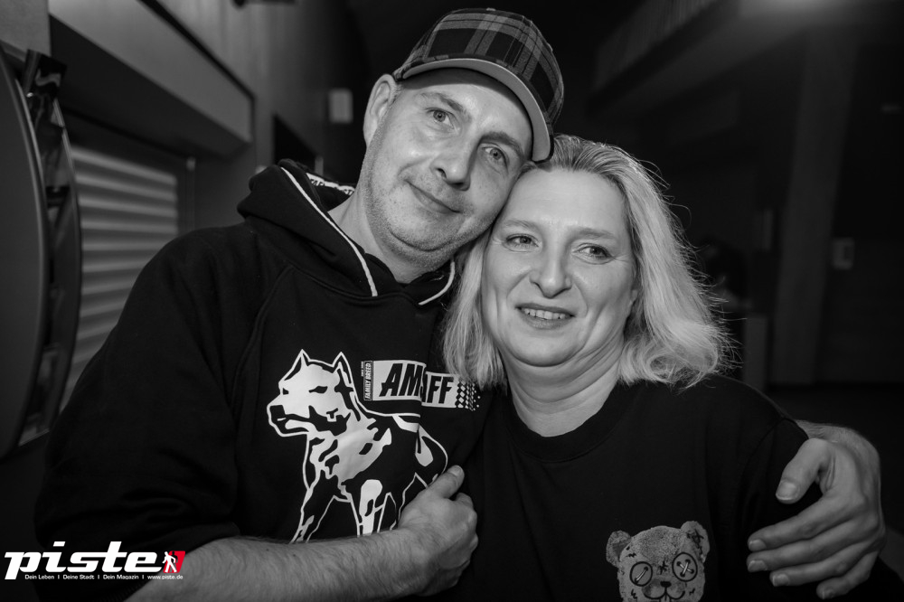 Und drinnen tanzt der Bär Galerie 1