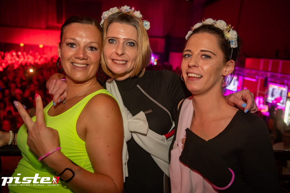 Und drinnen tanzt der Bär Galerie 1